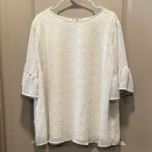 Ava & Viv 2X Light Blue Patterned Blouse with Ruffle Sleeves